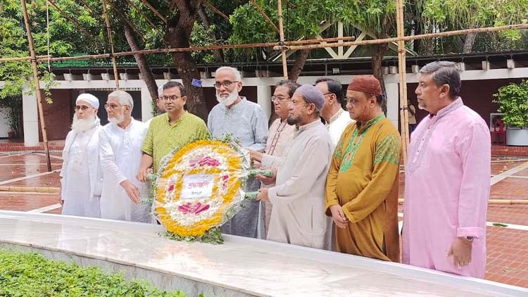 বঙ্গবন্ধুর সমাধিতে আইএসইউ উপাচার্যের শ্রদ্ধা