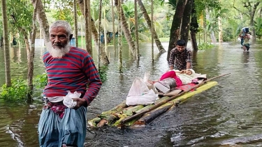 বন্যায় মৃত্যু বেড়ে ৫৪, ক্ষতিগ্রস্ত প্রায় ৫৫ লাখ মানুষ