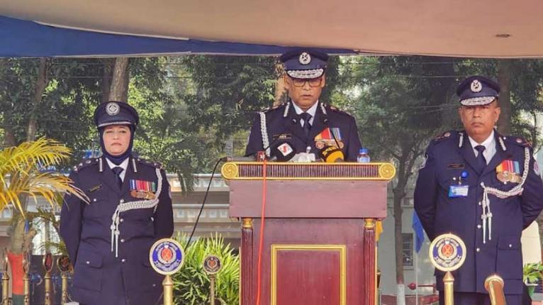 সরকার পুলিশকে রাজনৈতিক প্রভাবমুক্ত করতে কাজ করছে : আইজিপি